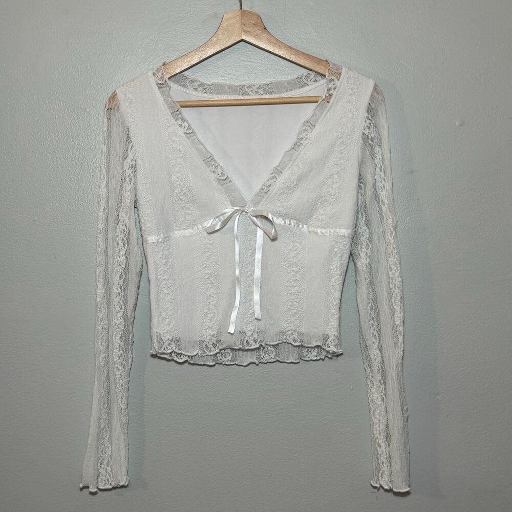 NWOT Women's Size M Tie Bow Front V Neck Lace Frill Y2K 200s Long Sleeve Top